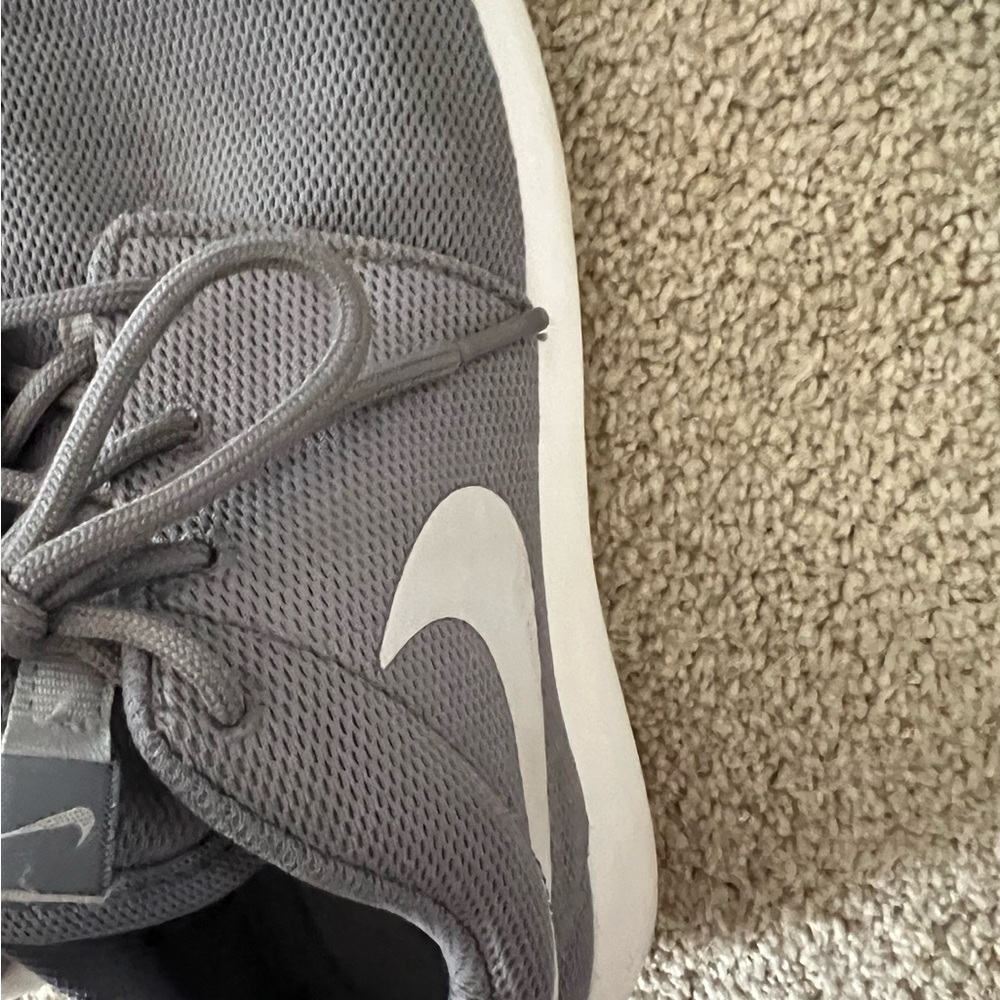 Grey Nike Roche - Picture 4 of 9